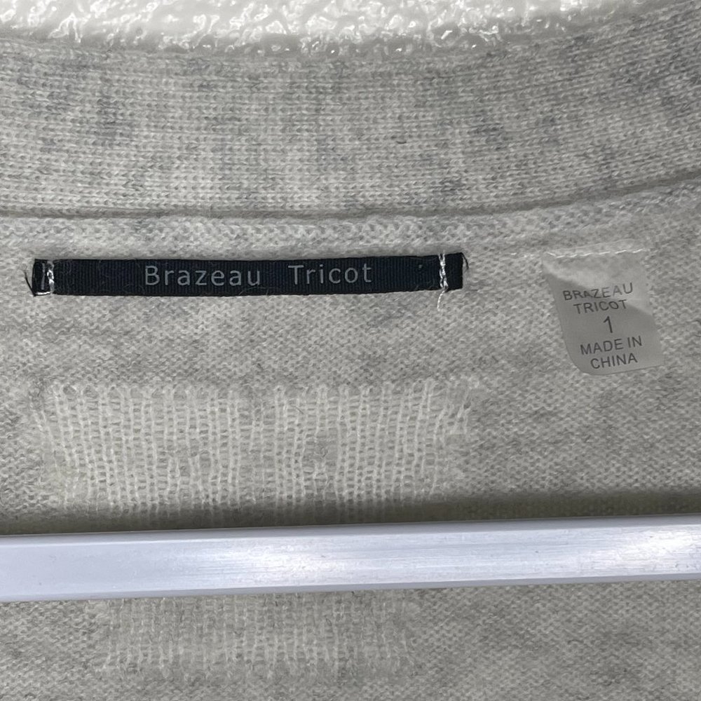 Brazeau Tricot | Cashmere Cardigan Sweater in Muslin Gray - Picture 7 of 8